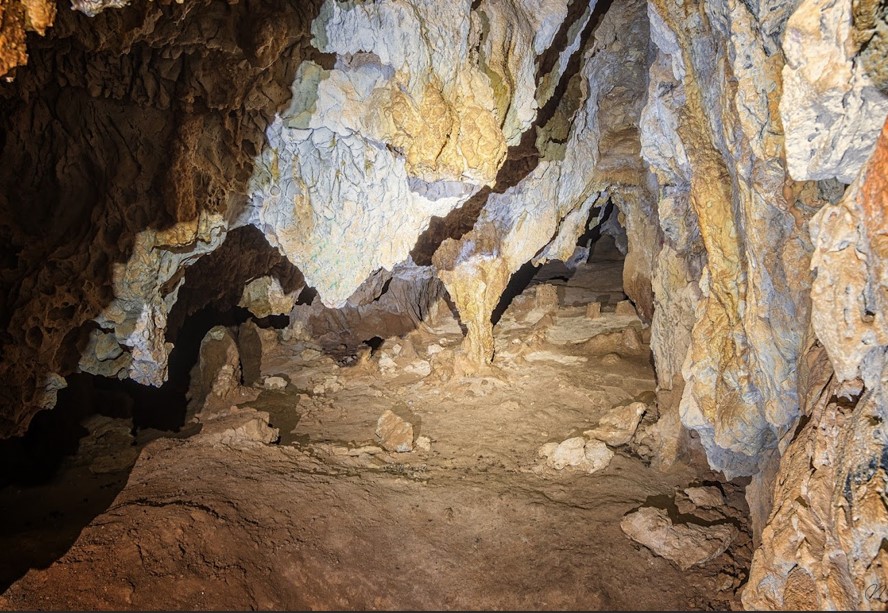 Addaura caves 3