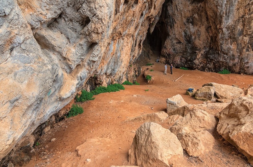 Addaura caves 5