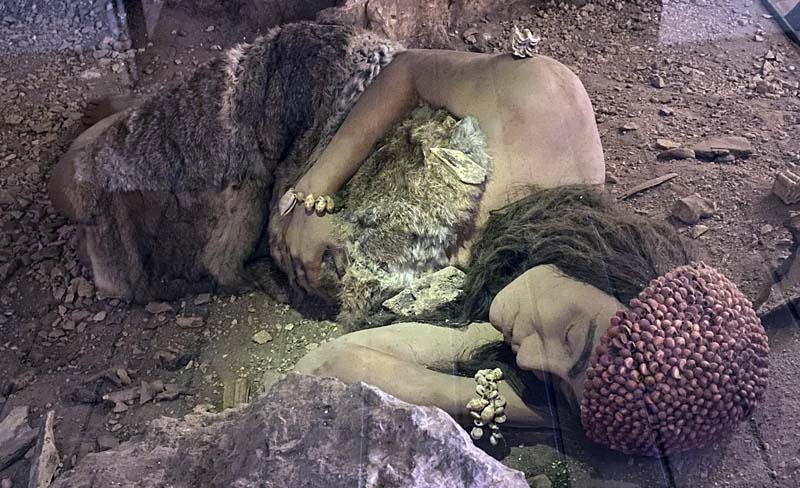 Who Was the Pregnant Woman of Ostuni?